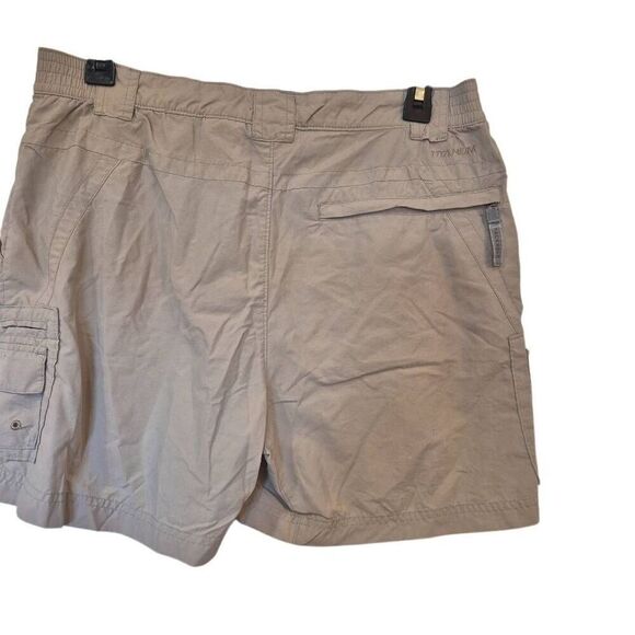Columbia Women's Tan Nylon Titanium Hiking Shorts - Picture 5 of 8
